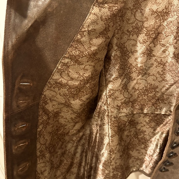 Guess distressed high quality leather.  Ladies size M - Picture 5 of 7